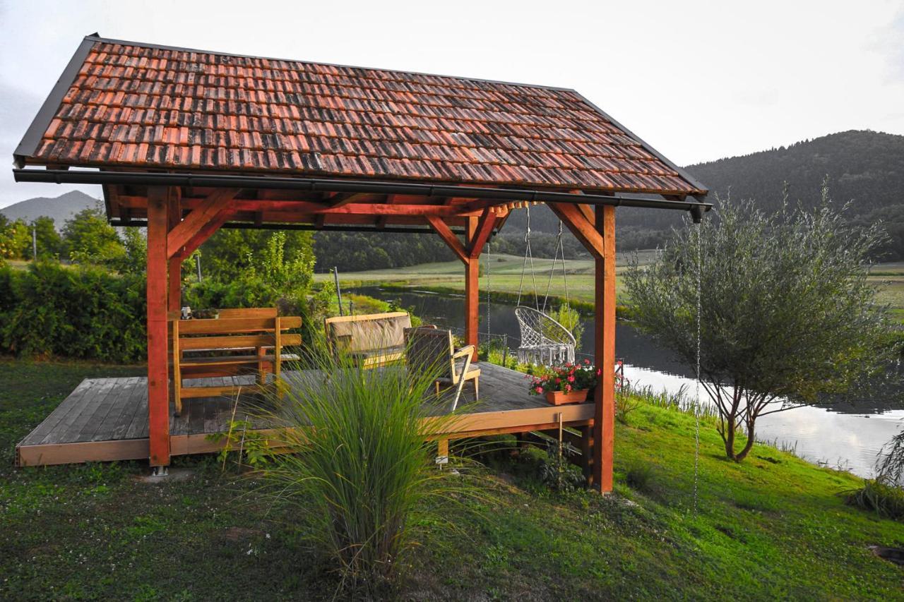 Villa House Arupium - Hot Tub à Otočac Extérieur photo